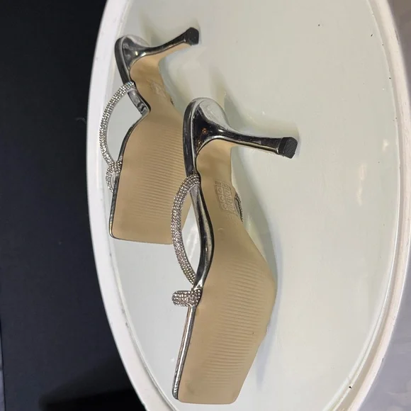 Crystal encrusted straps Elegant Silver Strappy Heels - Picture 3 of 7